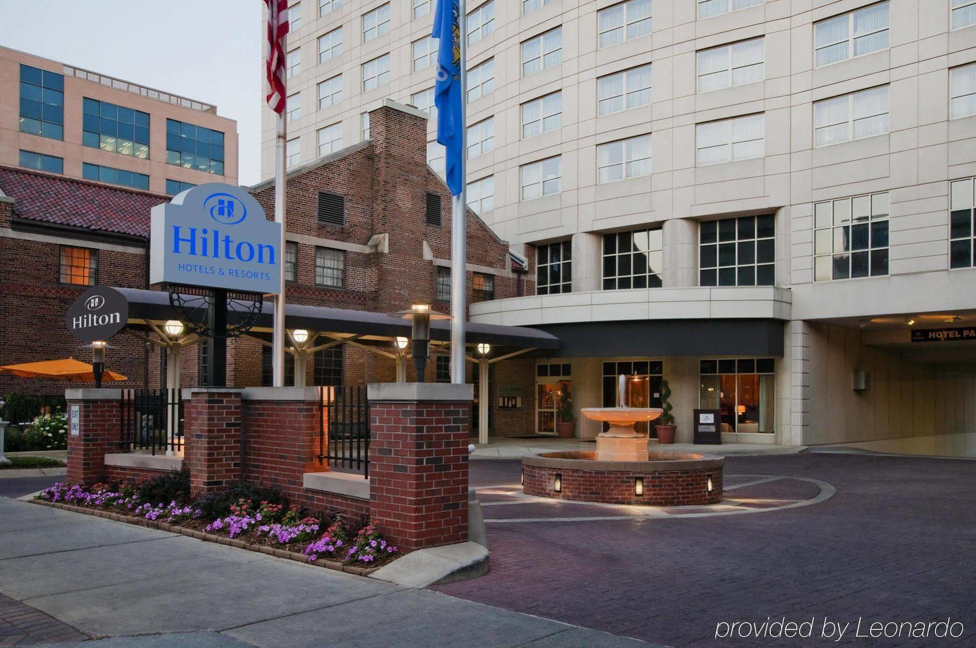 Отель Hilton Madison Monona Terrace Экстерьер фото